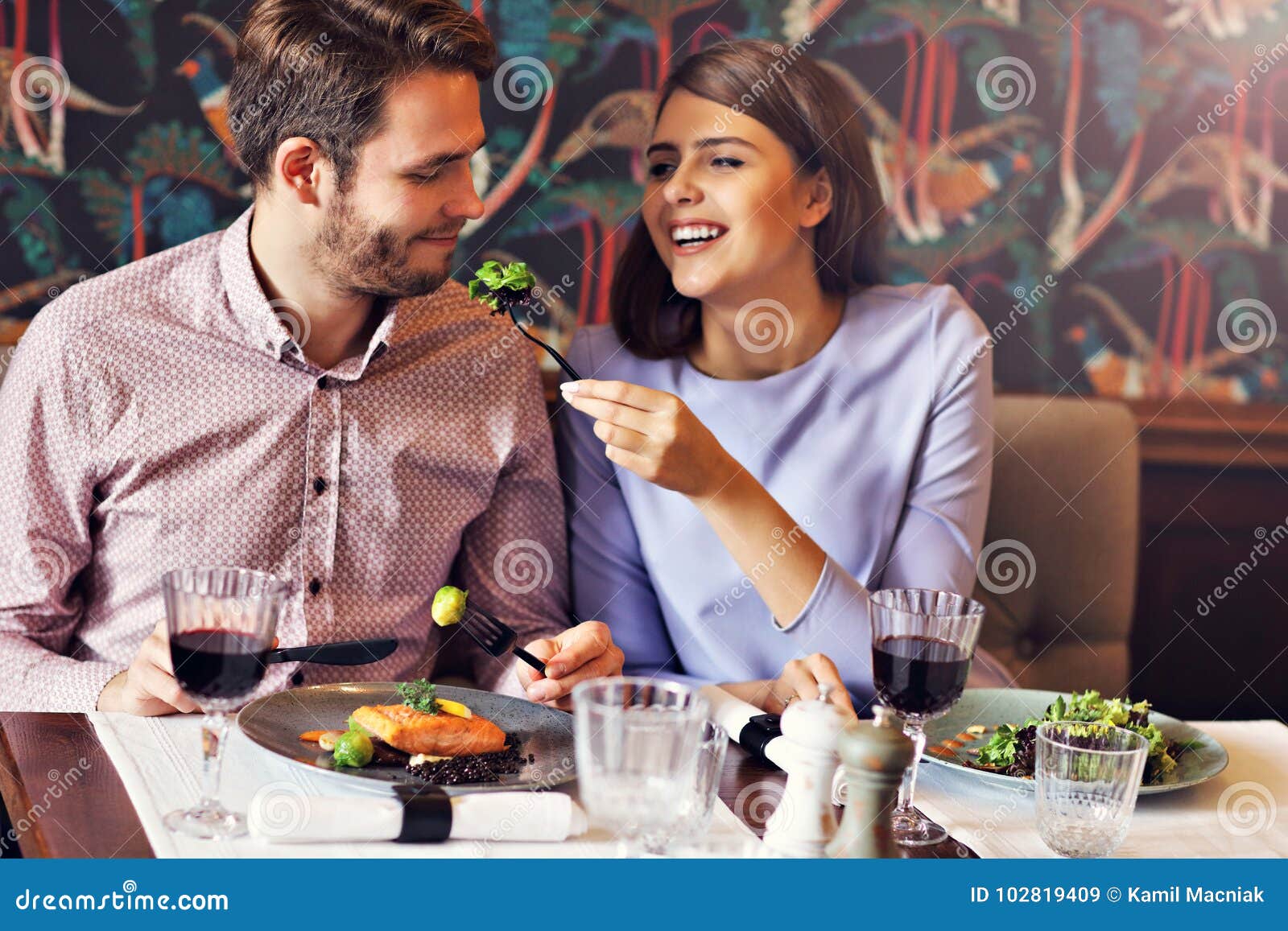 Professional Testimonial of Datempire: A New Age in Online Net Dating